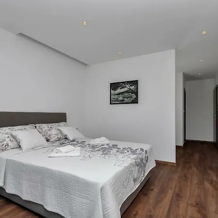 Holiday home E Bast